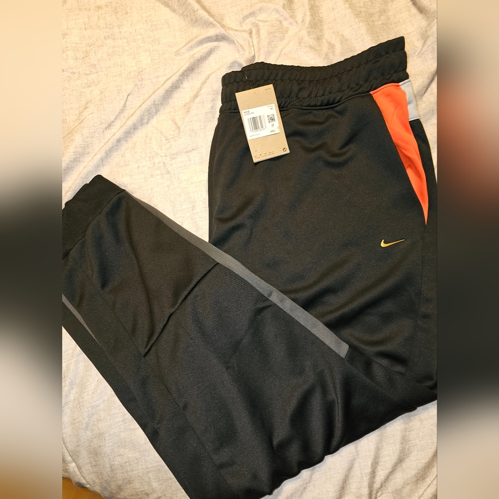 Nike Sportswear Tribute Joggers Size 3XL Mens Black Pants DQ3525-891 $80